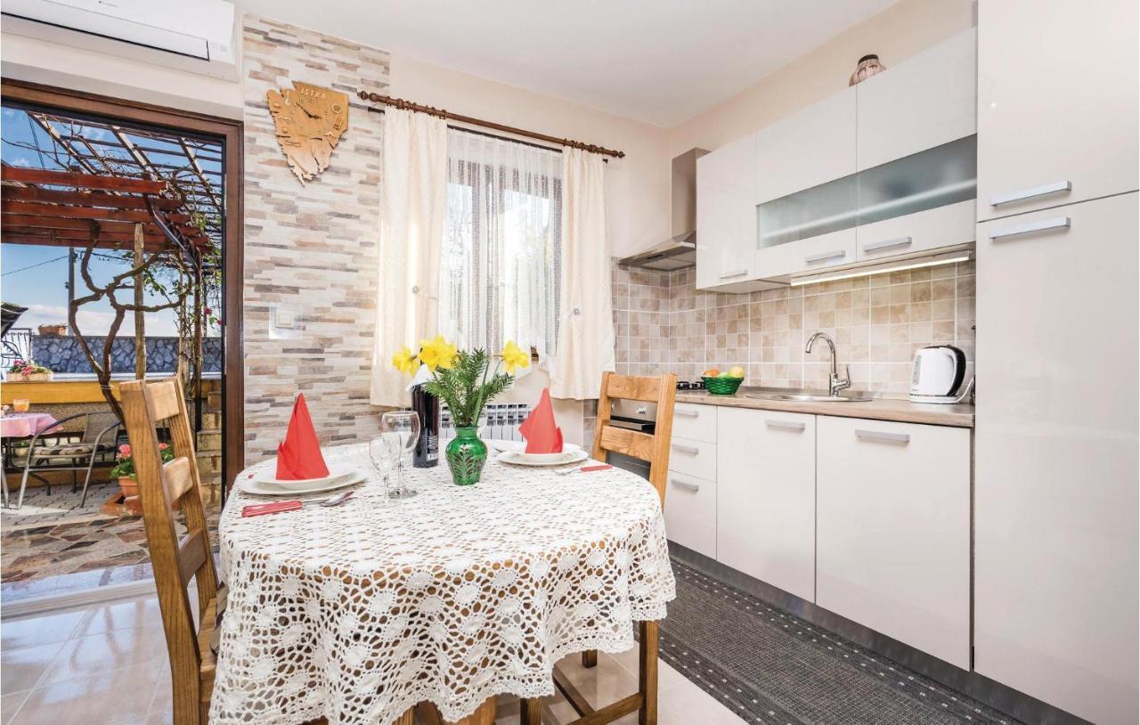 Cozy Apartment In Lovran With Kitchen מראה חיצוני תמונה