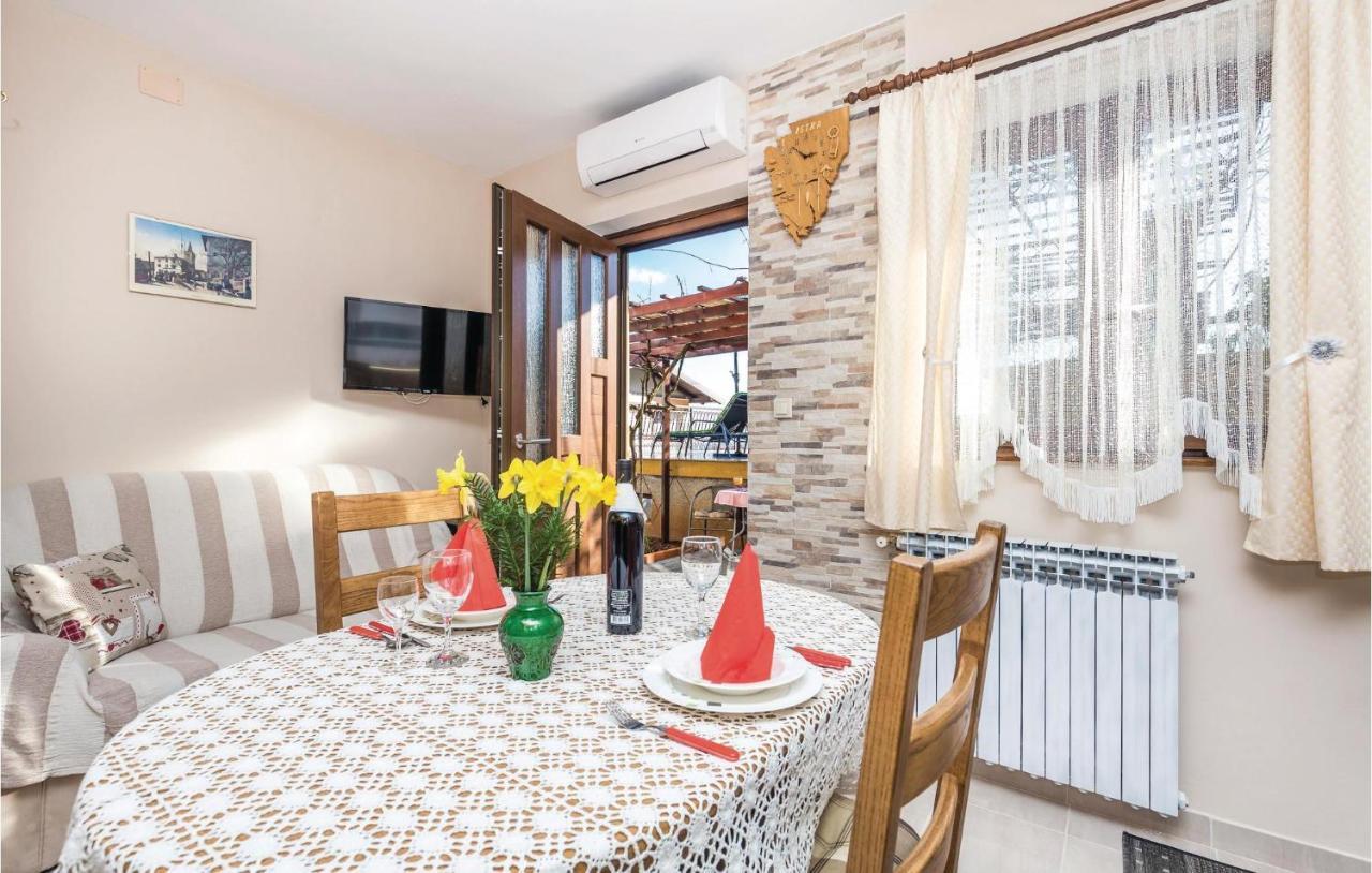 Cozy Apartment In Lovran With Kitchen מראה חיצוני תמונה
